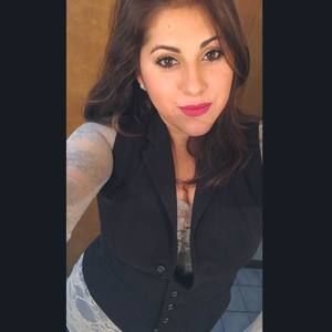 Meet your Posher, Alejandra